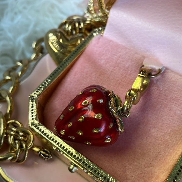 Y2K Juicy Couture Strawberry 🍓 Charm w/ Vintage Charm Box - Picture 3 of 10